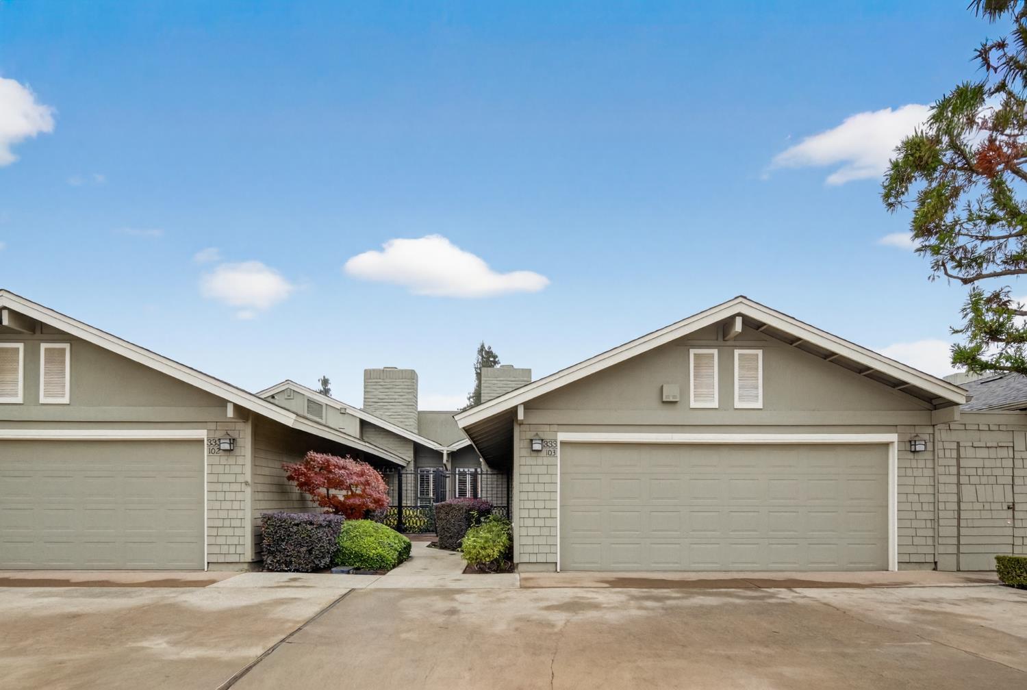 333 W Bullard Ave #103