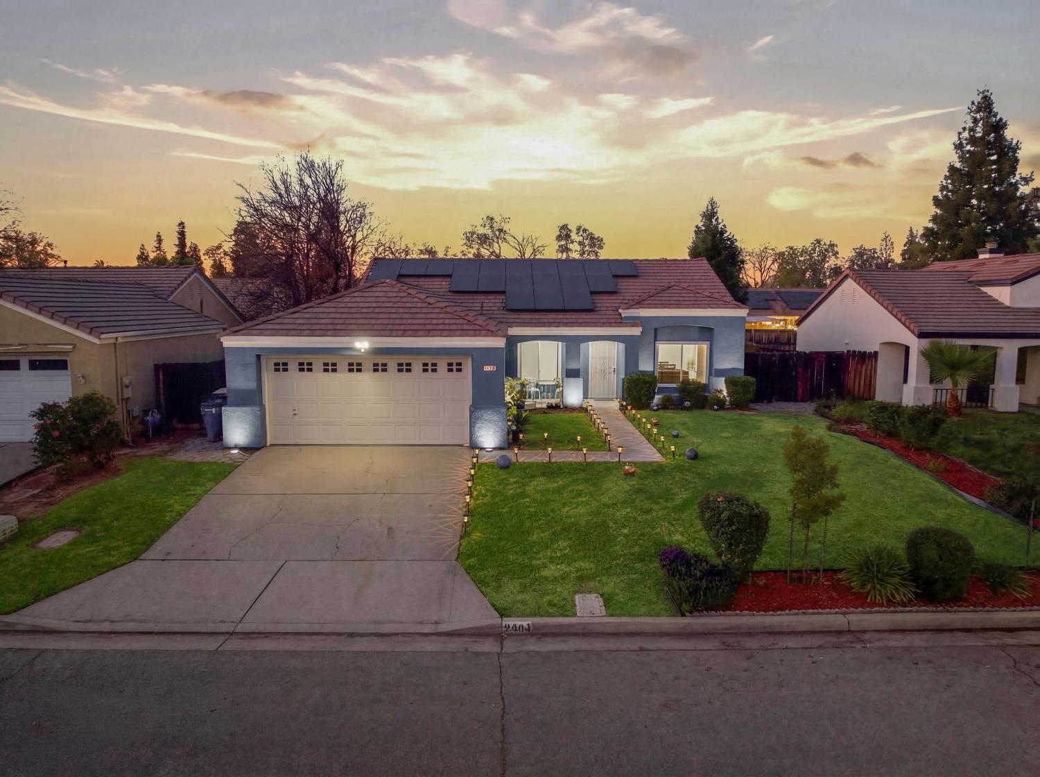 2404 E El paso Ave E