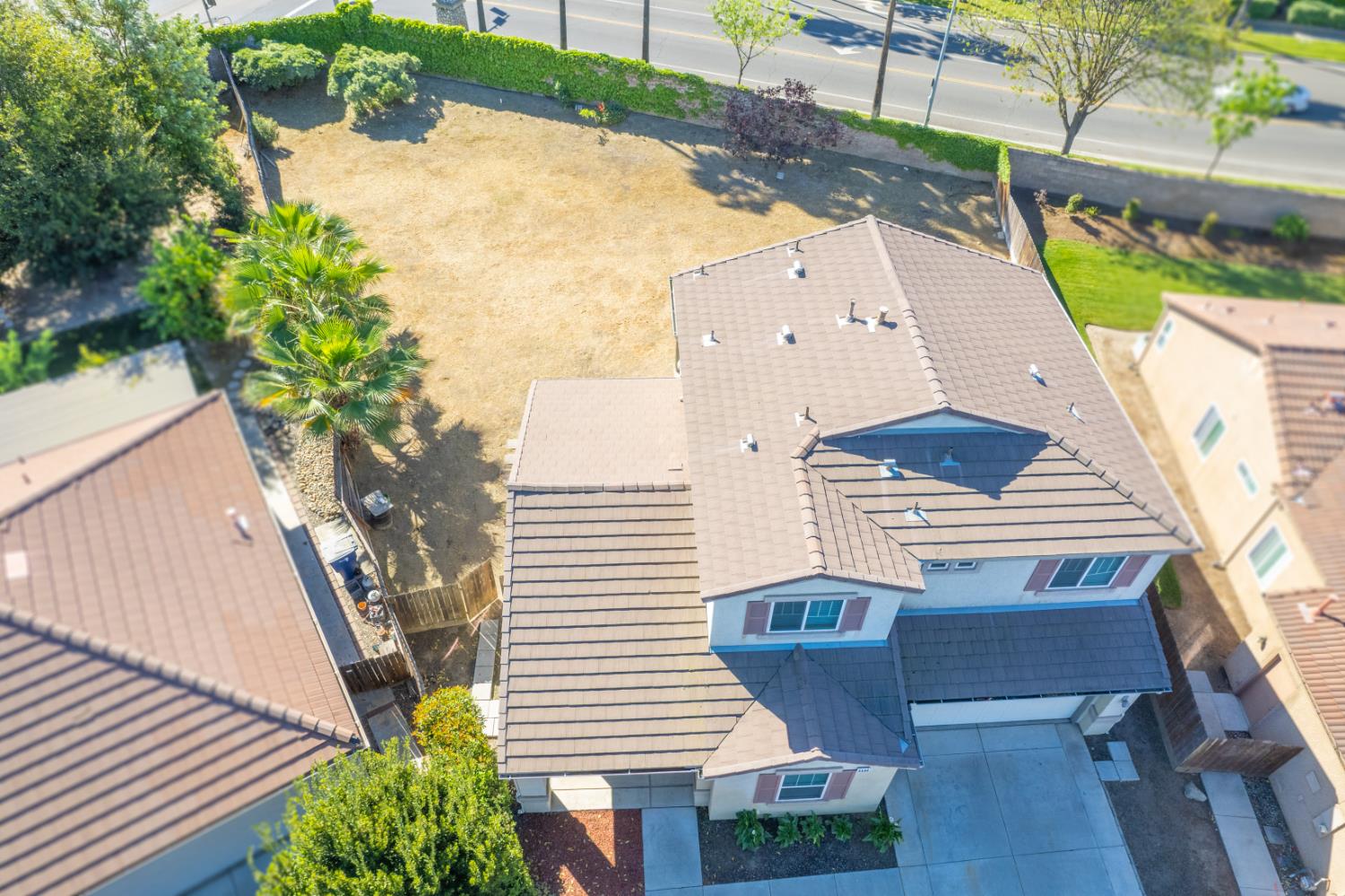 5586 E Atchison St, Fresno, CA 93727